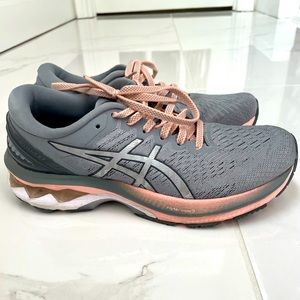 ASICS Gel - Kayano 27 Running Shoe. Size 6.5